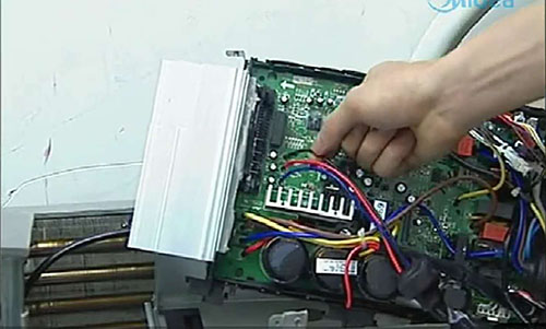 商都美的空调电话是多少